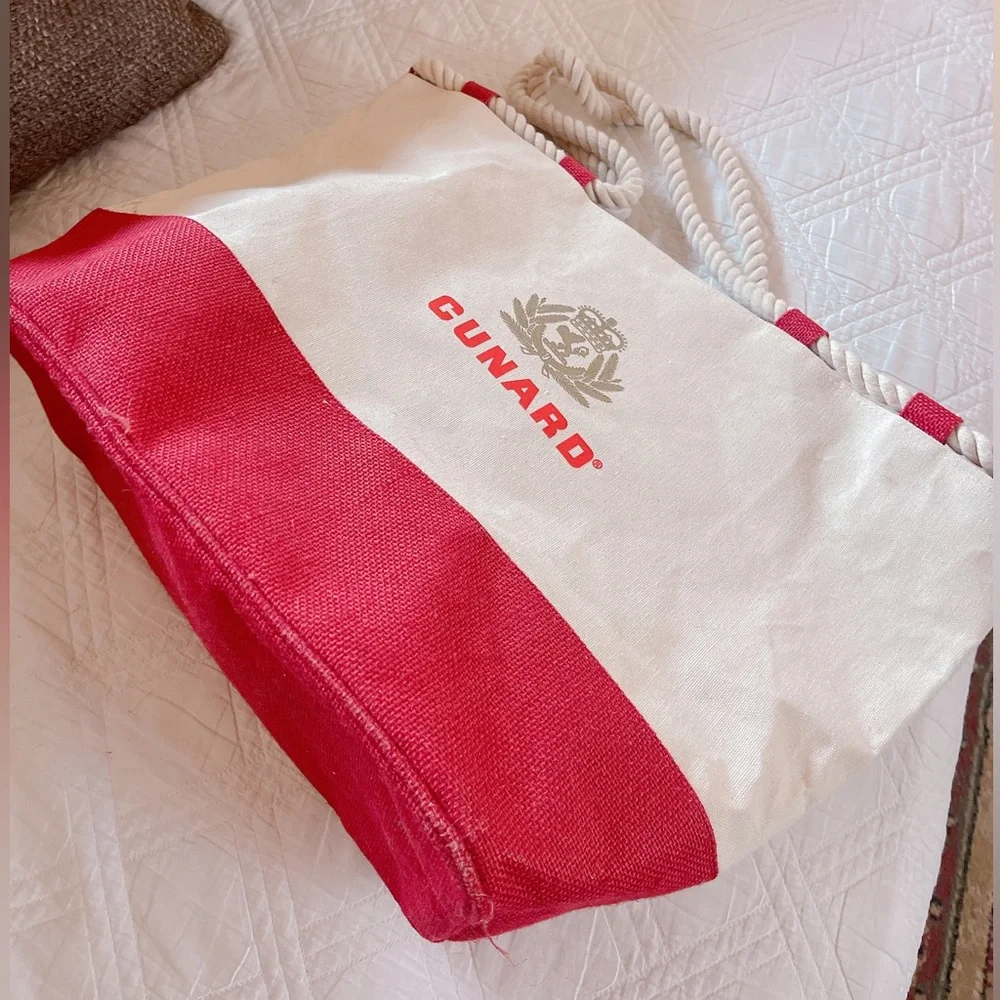Linens totes - Picture 3 of 3